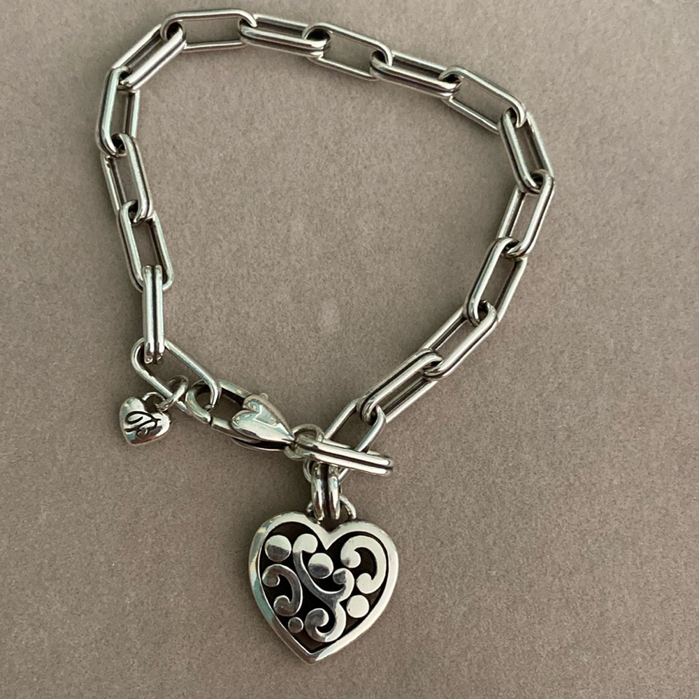 BRIGHTON - Contempo Heart Link Bracelet. Like new. Include gift bag and pouch